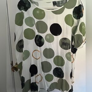 Women’s polka dot shirt